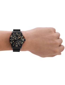 Emporio Armani Quartz Erkek Kol Saati AR11539