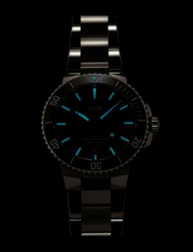 01 733 7787 4157-07 8 22 04PEB