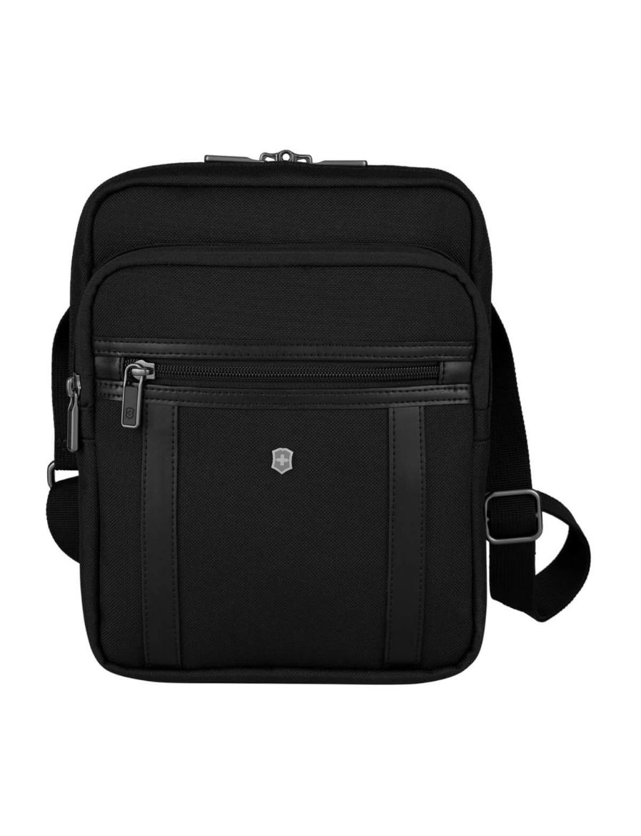 Victorinox Werks Professional Cordura Omuz Çantası VG 611472