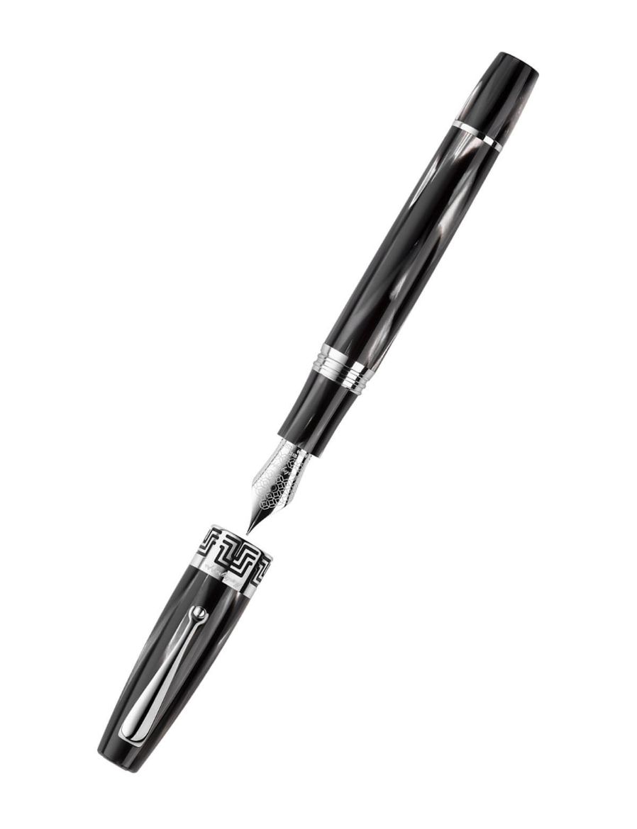 Montegrappa Extra 1930 Extra by Name. Extra by Nature. Siyah & Beyaz Dolma Kalem - M Uç ISEXF3CH