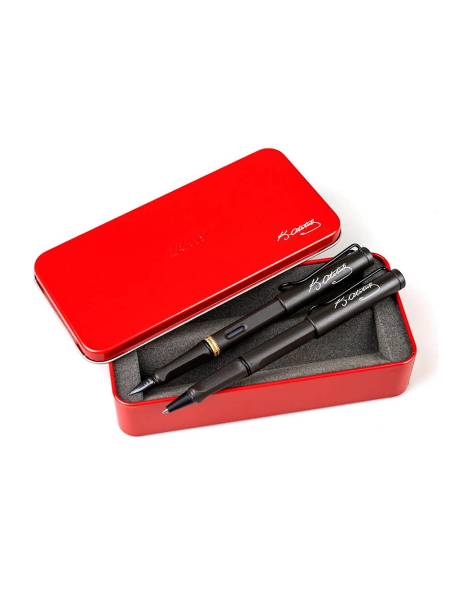 Lamy 2'li Safari Mat Siyah Dolma&Roller Kalem Atatürk İmzalı Kırmızı Metal Kutulu ve Siyah Tekli Deri Kılıflı Seti 