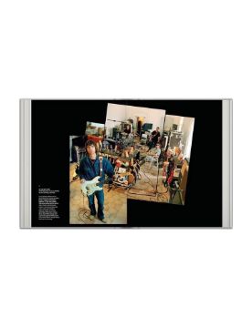 Thames & Hudson Oasis: Trying to find a way out of nowhere 9780500030646