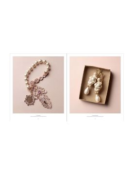 Thames & Hudson Vivienne Westwood & Jewellery 9780500028438