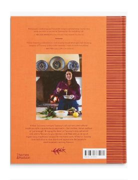 Thames & Hudson Winter in Tuscany 9781760765460