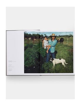  Phaidon Annie Leibovitz: Women 9781837290499